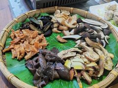 -阿鹏故事云南野生菌火锅(人民路店)