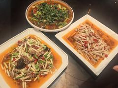 -三叔特色自贡菜(中海国际店)