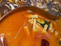 -洱火云南酸菜牛肉火锅(石景山当代商城店)