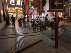 -吉庆街美食广场