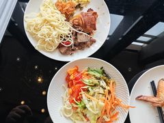 -唐拉雅秀酒店-西锦汇空中BBQ·思创餐厅