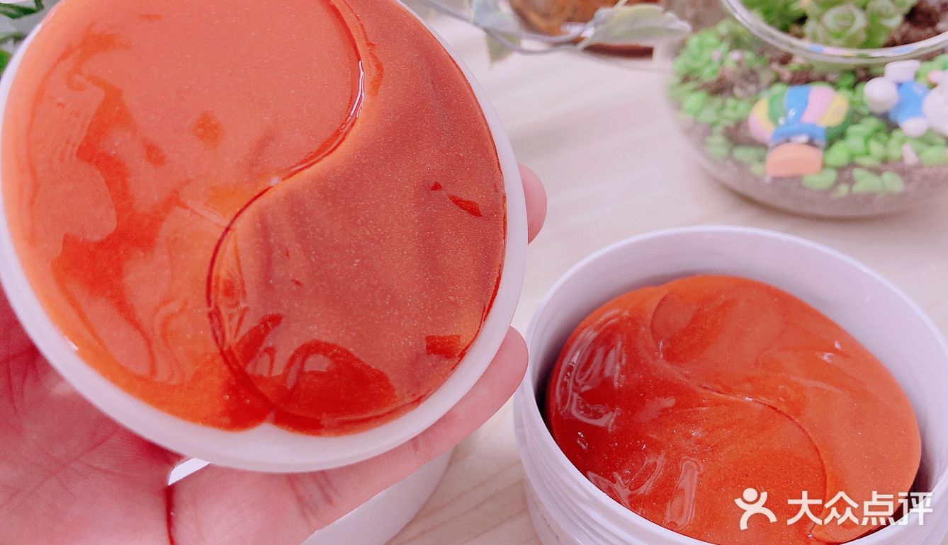💦抗老神器——香蒲丽红公主人参果修复眼膜💦