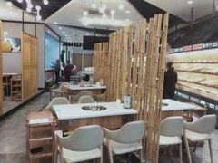 大堂-屋头串串(新街里店)