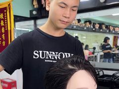 -首脑美容美发化妆美甲培训学校(长沙校区)