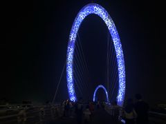 -南京眼步行桥