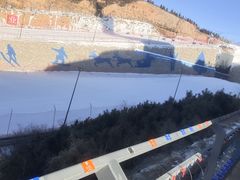 -采薇庄园四季滑雪场
