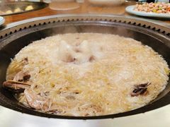 大鹅炖酸菜-村外人家柴火炖，大锅炖，铁锅炖
