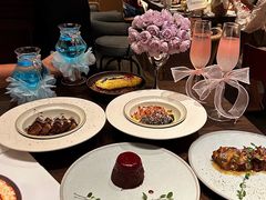 -阡陌上花园设计师民宿(深圳坪洲地铁站店)