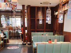 -阿瓦山寨·湘菜现炒·剁椒鱼头王(咸阳总店)