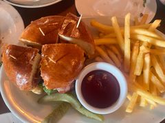 -羽深肉铺 Steak & Wine