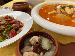 原汁男搂妹汽锅鸡-蝴蝶泉宾馆-中餐厅