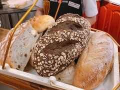 黑麦主食包-BROAD面包路·欧式面包(龙湖时代C馆店)