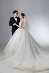 -雪中彩影婚纱摄影·微光艺术中心