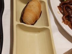 榴莲千丝酥-稻香酒家·34年老字号·港式粤菜(汉街店)