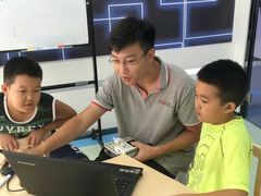 -能力风暴机器人编程中心