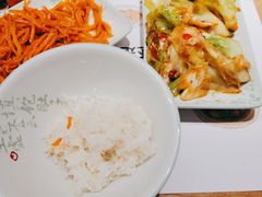 -老乡鸡(上海白玉兰广场店)
