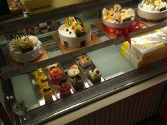 -绿姿鲜奶烘焙(临城店)