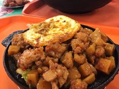 香辣鸡丁煲仔饭-华东政法大学第二食堂(松江校区)