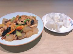 三鲜焖子-小船渔村•大连菜•大连焖鱼(黄河路店)