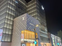-杭州湖滨银泰in77