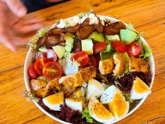 鸡肉牛油果沙拉-Egg•Allday Brunch(襄阳北路店)