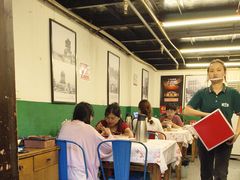 -堂瓦里·33年传统赣菜(第一街区店)