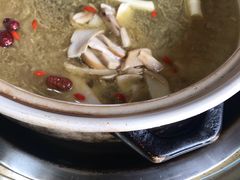 -东巴谷野生菌火锅餐厅