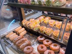 -巴黎贝甜(大宁国际商业广场店)