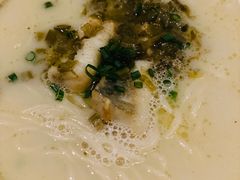 黄鱼面-涵苑私宴定制(外滩店)