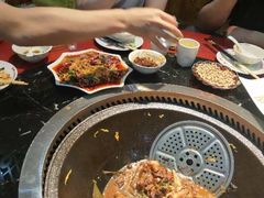 -袁小二大东北铁锅炖(吉祥村总部)