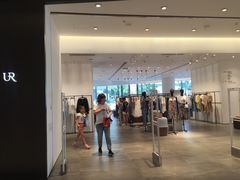 -URBAN REVIVO(上海中庚漫游城店)