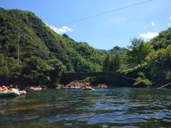-安吉龙王山峡谷漂流
