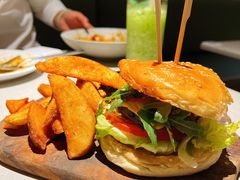 牛肉汉堡-农畉LONFOOD(福田星河COCOPark店)