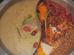 -沸炉重庆老火锅(军事博物馆店)