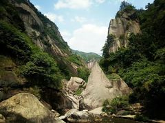 -鄣山大峡谷