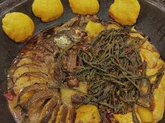 -田家大院东北农家菜铁锅炖(西安总店)
