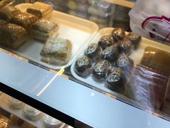 -白玉兰食品甜凤店(合生汇店)