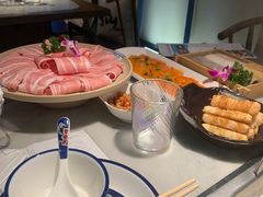 -尚尚仙·酸汤猪手·猪肚鸡火锅(华联万柳购物中心店)