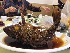 罾蹦鲤鱼-奥华餐厅·老张记(台基厂店)