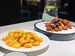 软炸虾仁-闫府私房菜·百年鲁菜(恒隆店)