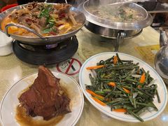 -鹤乡东北菜(崮山路店)