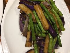 豆角烧茄子-阿罗新疆菜(人民广场店)