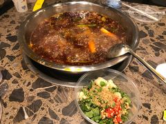 -肖肖酸萝卜鱼火锅(总店)