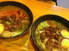 -花溪巷牛肉粉(泉城路店)