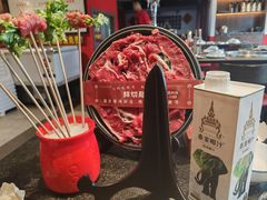 -醉董牛川派鲜肉自选火锅(烟台店)