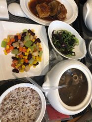 -爱月坊产后护理中心(万达店)