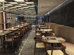-BLU 全日制餐厅(上海安曼纳卓悦酒店)