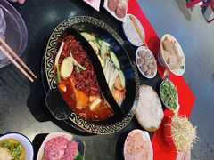 -重庆三峡火锅城(梅林店)
