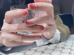 -UGIRL有个美甲