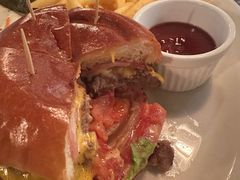 -羽深肉铺 Steak & Wine